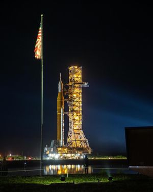 Image post by @nasaartemis on Instagram