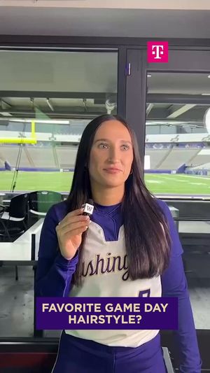 Video post by @UWAthletics on Twitter
