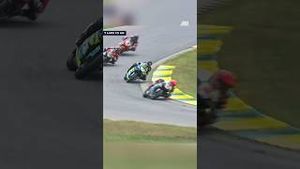 Video post by @motoamerica on YouTube