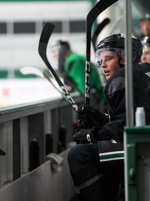 Image post by @txstarshockey on Instagram