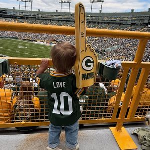 Image post by @packerseverywhere on Instagram