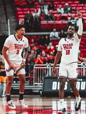 Image post by @photosbyadele_ on Instagram