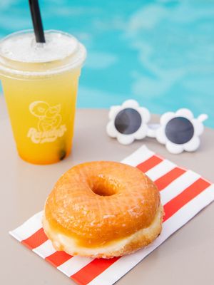 Image post by @randysdonuts on Instagram