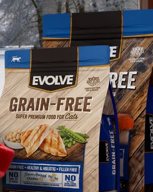 Image post by @evolvepetfood on Instagram