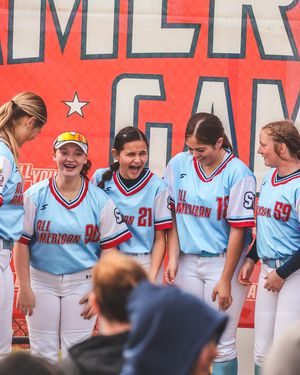 Image post by @softballyouth on Instagram