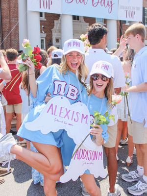 Image post by @uapibetaphi on Instagram