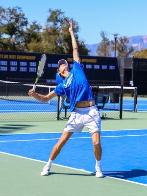 Image post by @ucsbmtennis on Instagram
