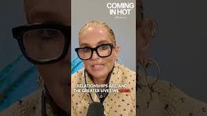 Video post by @shop.with.caroline on YouTube