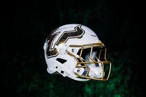 Image post by @USFFootball on Twitter