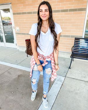 Image post by @sabrinanoellee on Instagram