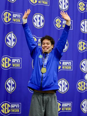 Image post by @gatorsswimdv on Instagram