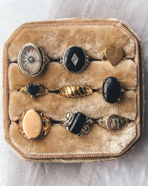 Image post by @maejeanvintage on Instagram