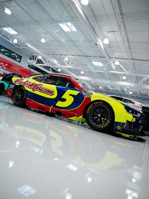 Image post by @teamhendrick on Instagram