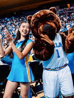 Image post by @uclaspiritsquad on Instagram