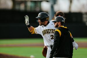 Image post by @UIBaseball on Twitter
