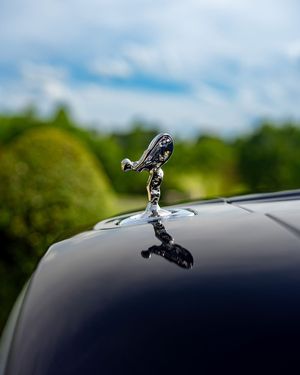 Image post by @rollsroycecarsna on Instagram
