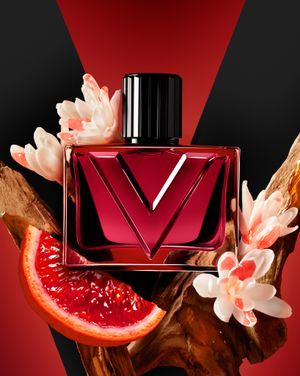 Image post by @valentino.beauty on Instagram