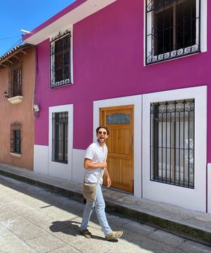 Image post by @theguyfrommexico on Instagram