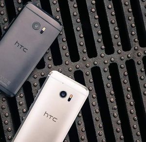 Image post by @htc on Instagram