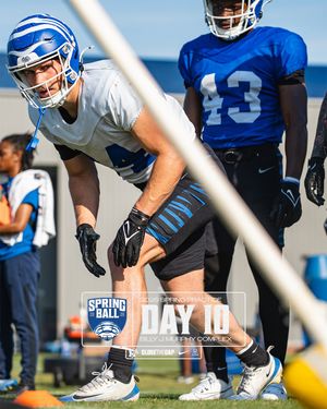 Image post by @memphisfootball on Instagram