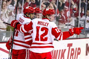 Image post by @UWBadgers on Twitter