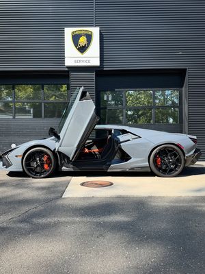 Image post by @lambogreenwich on Instagram