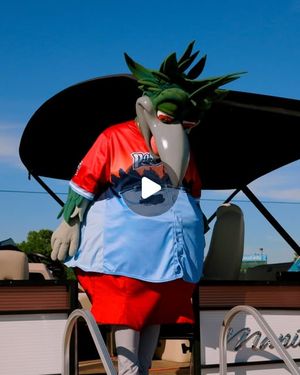 Image post by @greatlakesloons on Instagram