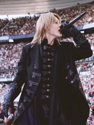Image post by @ellemenhk on Instagram