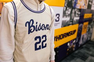 Image post by @LippyLunatics on Twitter