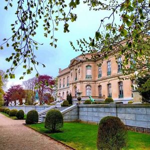 Image post by @newport.mansions on Instagram