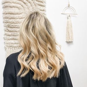 Image post by @srqhair on Instagram