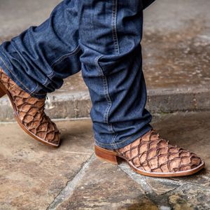 Image post by @tonylamaboots on Instagram