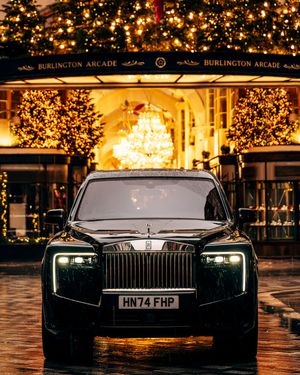 Image post by @rollsroycecars on Instagram