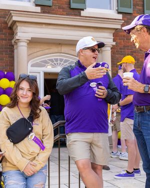 Image post by @westerniluniv on Instagram