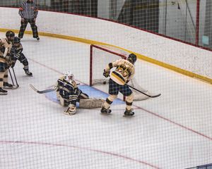 Image post by @wvud1hockey on Instagram