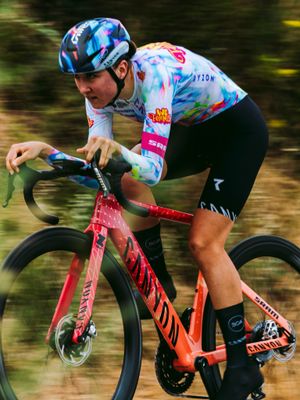 Image post by @wmncycling on Instagram