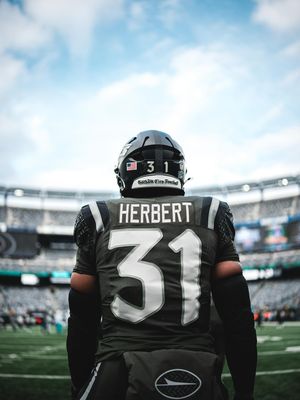 Image post by @juiceherbert on Instagram