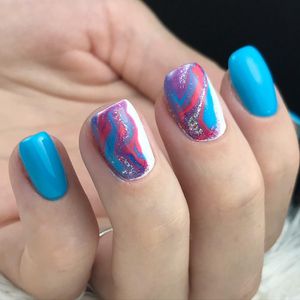 Image post by @nestanails on Instagram