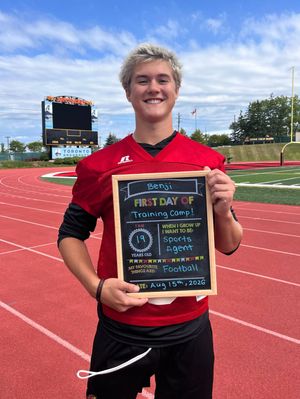 Image post by @gryphonfootball on Instagram