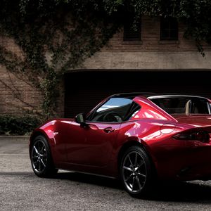 Image post by @mazdausa on Instagram