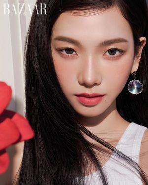 Image post by @harpersbazaarkorea on Instagram