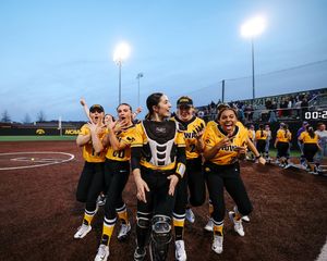 Image post by @iowasoftball on Instagram