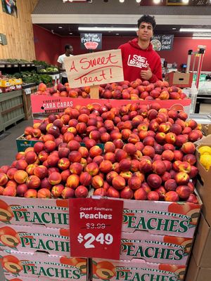 Image post by @stewleonards on Instagram