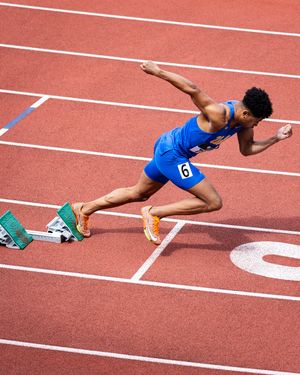 Image post by @uclatrackandfield on Instagram