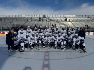 Image post by @HockeyDayMN on Twitter