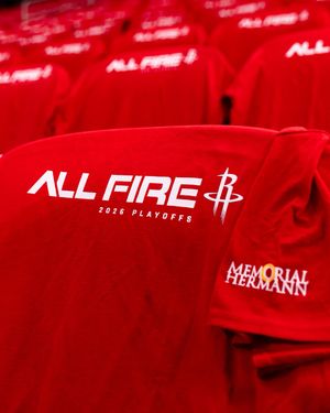 Image post by @HoustonRockets on Twitter