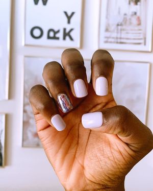 Image post by @impresslashes on Instagram