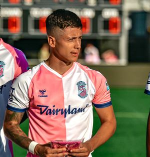 Image post by @mathcassini on Twitter