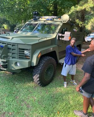 Image post by @mecksheriff on Instagram