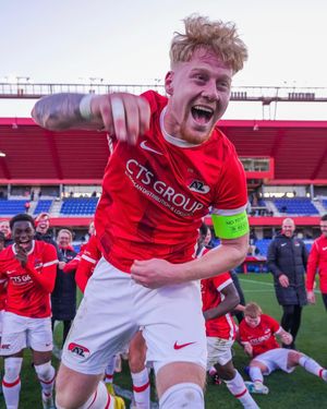 Image post by @azalkmaar on Instagram
